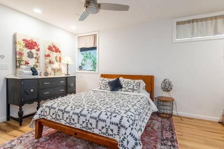 ברלינגטון Cozy Private Apt Near Downtown מראה חיצוני תמונה
